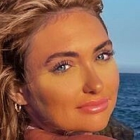 alexiswyborny Nua