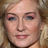 Amy Carlson Nua