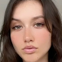Amy Dangerfield Nua