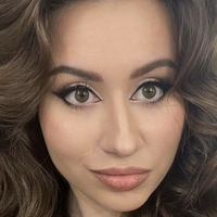 Anastasia Stalmakova Nua