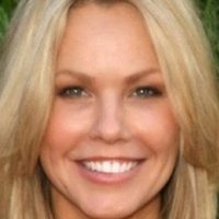 Andrea Roth Nua