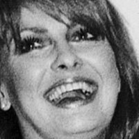 Anneka Di Lorenzo Nua