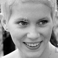 Annie Belle Nua