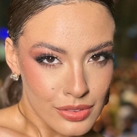 Beatriz Reis Nua