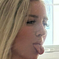 BlondeAbodo Nua