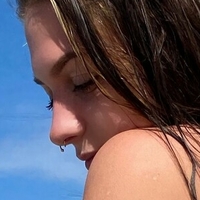 Carly Cox Nua
