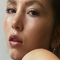 Carly Estelle Nua
