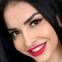 carolinedeam Nua