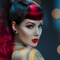 Cervena Fox Nua