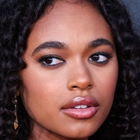Chandler Kinney Nua