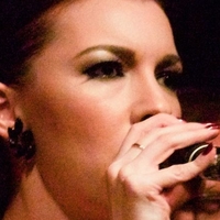 Chrysta Bell Nua