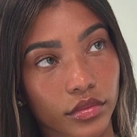Cydney Slade Nua