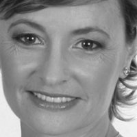 Deborah Coulls Nua