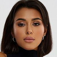 Diana Khamadeh Nua