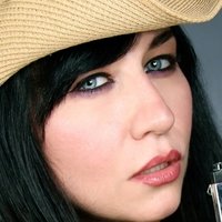 Elissa Dowling Nua
