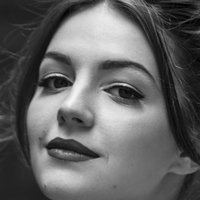 Ella Hunt Nua