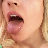 Ella Petite Nua