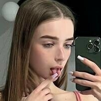 ellie_lu Nua