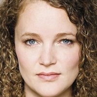 Emma Cunniffe Nua