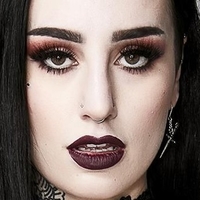 Emma Vauxdevil Nua