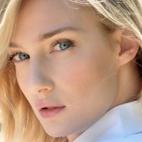 Eva Riccobono Nua