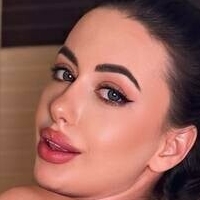 eva_rouge Nua