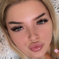 feli_leonie Nua