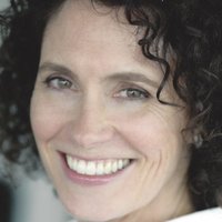 Fiona Gillies Nua