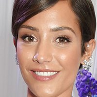 Frankie Bridge Nua