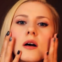 Gentle Whispering ASMR Nua