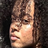 Glowingsunny Nua