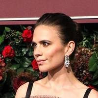Hayley Atwell Nua