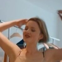Holliday Grainger Nua