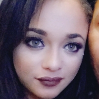 hollyhendrix_ Nua