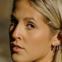 Ilona Cardot Nua