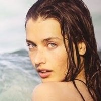 Jessica Clements Nua