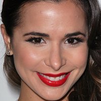 Josie Loren Nua