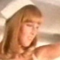 Julia Bond Nua