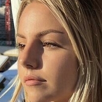 Julia Haller Nua