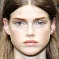 Julia Saner Nua