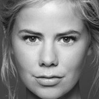 Julie Zangenberg Nua
