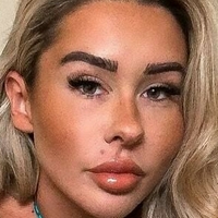 laceymontgomery Nua