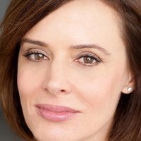 Lara Harris Nua