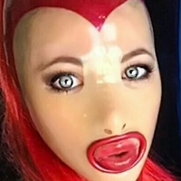 latex-lola Nua