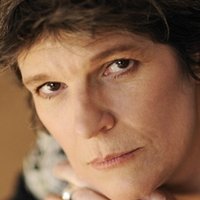 Laura Benson Nua