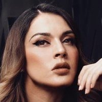 Laura Caro Nua