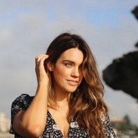 Laura Wells Nua
