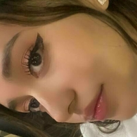 laura99x Nua