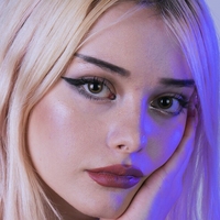 laurenburch Nua