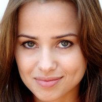 Leticia Peres Nua
